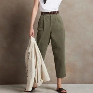 Banana Republic Authentic Chino Pleated Crop Pant Tall